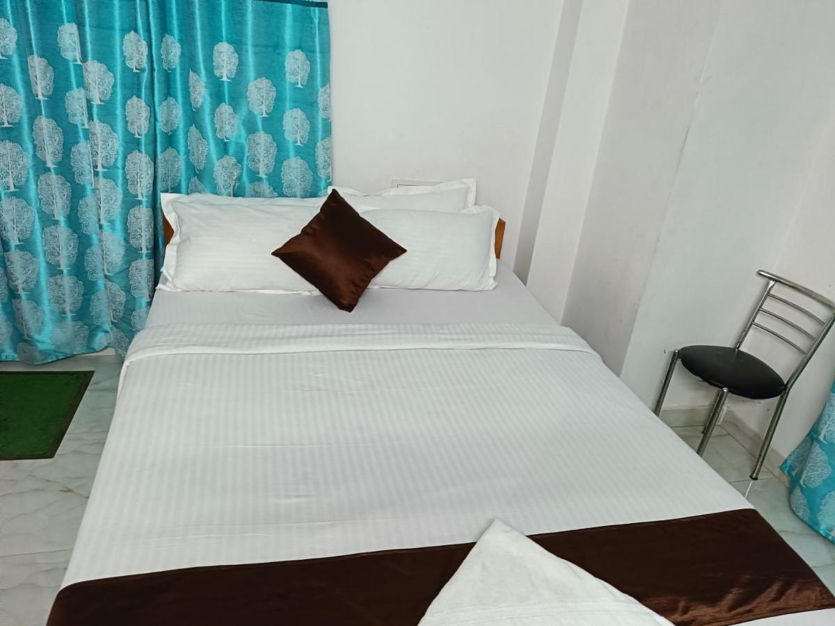 Hotel Atithi Grand 구와하티 외부 사진