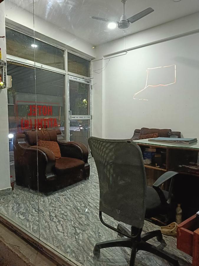 Hotel Atithi Grand 구와하티 외부 사진